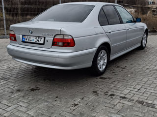 BMW 5 Series foto 6