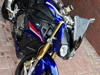 BMW S1000R