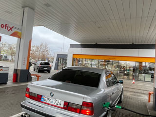 BMW 5 Series foto 8