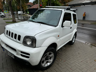 Suzuki Jimny foto 1