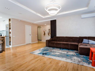Apartament cu 3 camere, 130 m², Periferie, Ialoveni foto 4