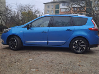 Renault Grand Scenic foto 2