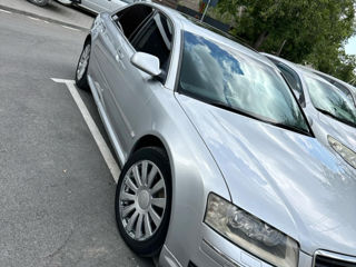 Audi A8 foto 2