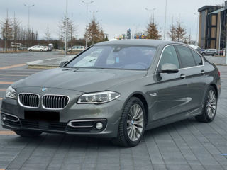 BMW 5 Series foto 2