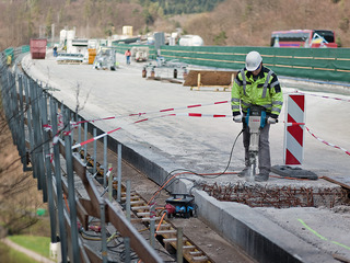 Ciocane de demolat in arenda foto 1