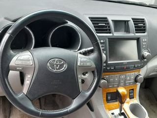 Toyota  Highlander  Hibrid foto 7