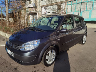 Renault Scenic foto 1