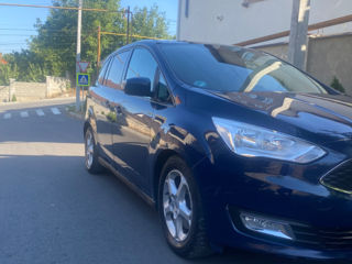 Ford Grand C-MAX foto 2