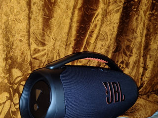 Vind,Ugent Boxa Jbl, Boombox 3 .E in stare ca. Noua. ..Cutia ,Cablu Incarcatoru  ,Garantia. foto 2