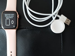 Продаю или обменяю Apple Watch Series 6 (GPS + LTE) 40 мм, цвет золотистый. foto 3