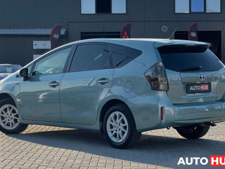 Toyota Prius V - Прокат // Rent // Chirie foto 3