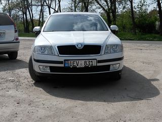 Skoda Octavia foto 1