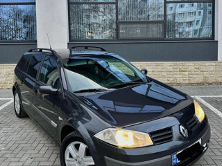 Renault Megane foto 2