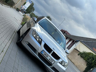 BMW 3 Series foto 4