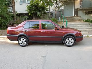 Volkswagen Vento foto 2