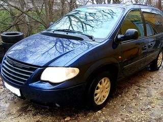 Chrysler Voyager foto 3