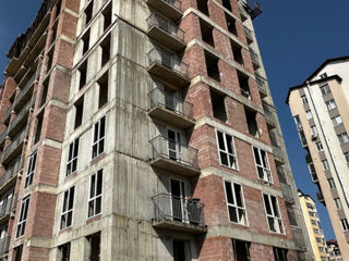 1-комн. кв., 43 м², 2/9 эт.