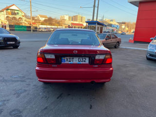 Mazda 323 foto 4