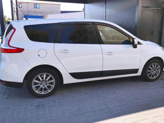 Renault Grand Scenic foto 3