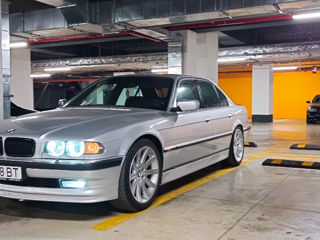 BMW 7 Series foto 3