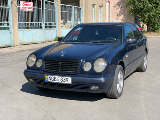 Mercedes E-Class foto 3