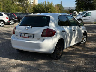 Toyota Auris foto 4