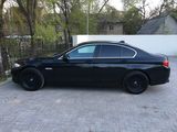 BMW 5 Series foto 2