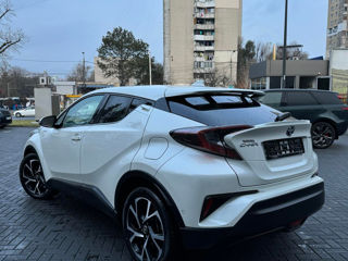 Toyota C-HR foto 6