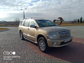 Infiniti QX56 foto 2