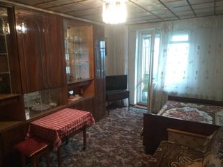 Apartament cu 3 camere, 63 m², Centru, Edineț foto 2