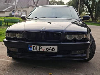 BMW 7 Series foto 2