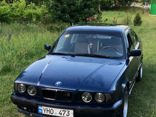 BMW 5 Series foto 7