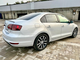 Volkswagen Jetta foto 9