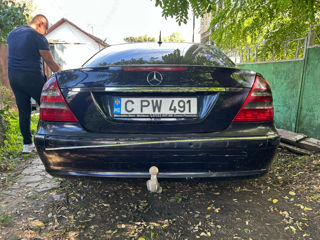 Mercedes E-Class foto 2