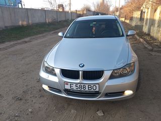 BMW 3 Series foto 4