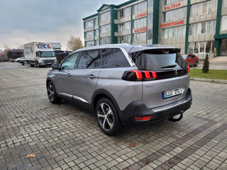 Peugeot 5008 foto 4