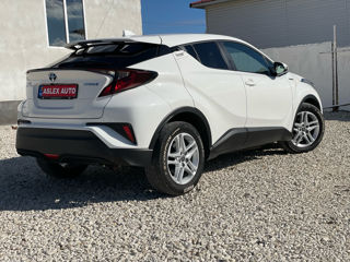 Toyota C-HR foto 6