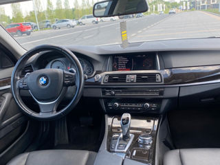 BMW 5 Series foto 9