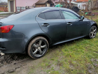 Lexus IS Series foto 3