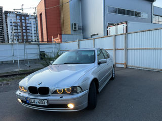 BMW 5 Series foto 16