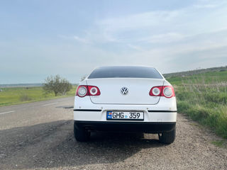 Volkswagen Passat foto 4