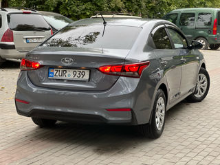 Hyundai Accent foto 4