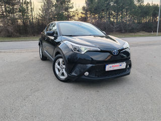 Toyota C-HR foto 16