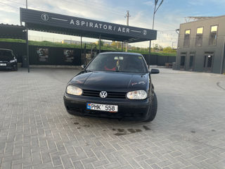 Volkswagen Golf foto 1