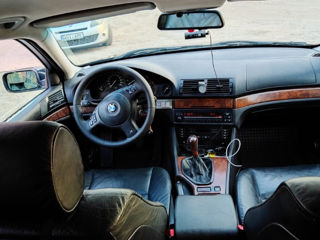 BMW 5 Series foto 8