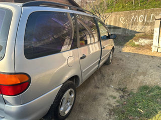 Volkswagen Sharan foto 6