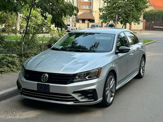 Volkswagen Passat foto 2