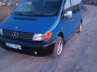 Mercedes Vito foto 2