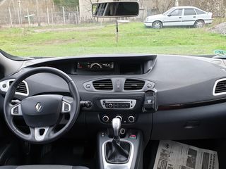 Renault Grand Scenic foto 6