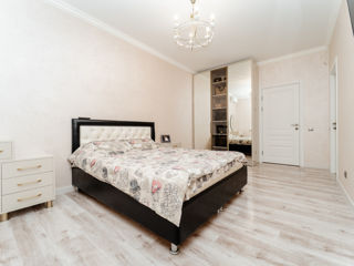 Apartament cu 3 camere, 135 m², Râșcani, Chișinău foto 3